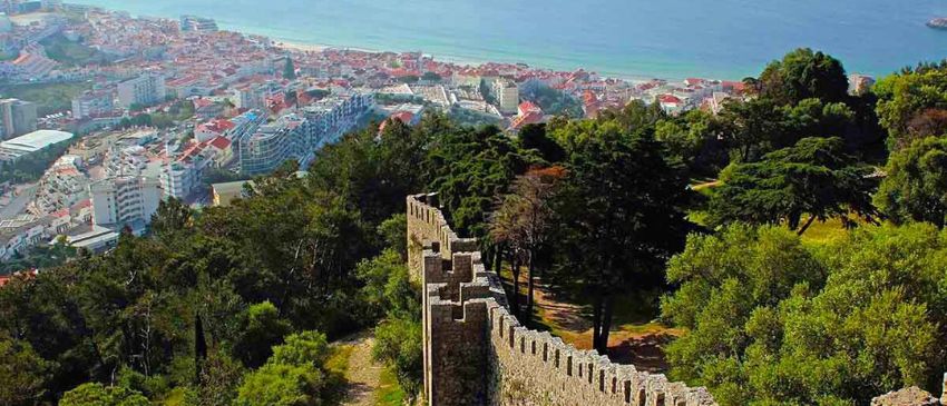 ¡3 días y 2 noches en Sesimbra (Lisboa) en Hotel 4* a pie de playa, en régimen de Media Pensión y Habitación Vista Mar!