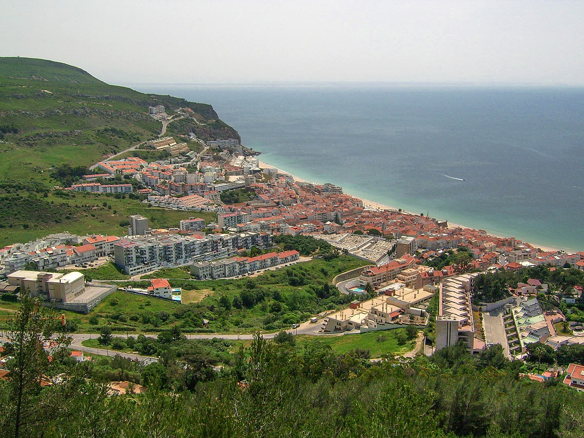 ¡3 días y 2 noches en Sesimbra (Lisboa) en Hotel 4* a pie de playa, en régimen de Media Pensión y Habitación Vista Mar!